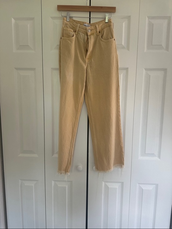 Zara Denim - Zara Straight-Leg Jeans in Beige